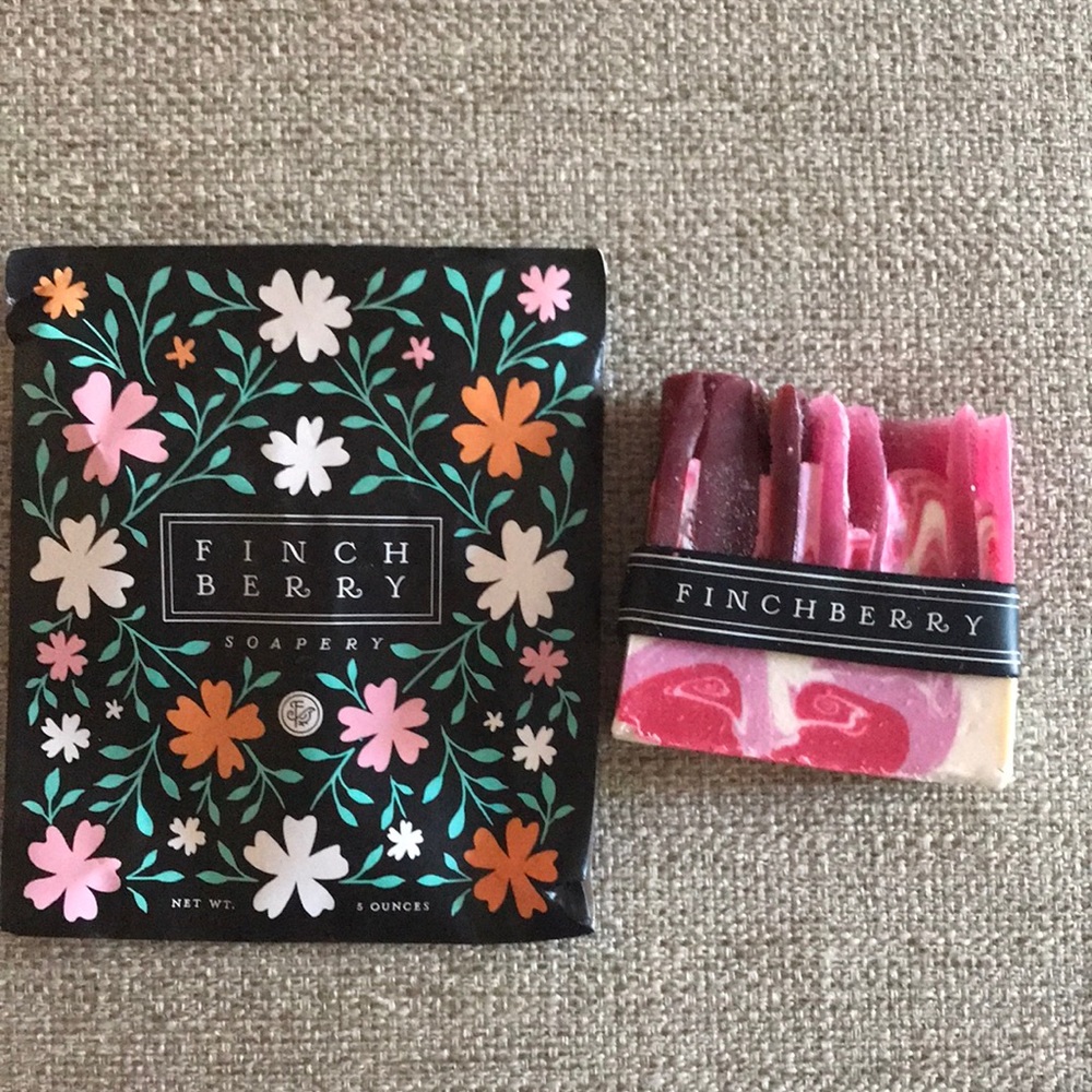 Finchberry Rosey Posey Vegan Soap